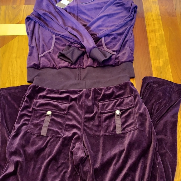 Velvet Track suit . Purple 2 piece. New never worn - Picture 1 of 4